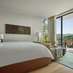 King Room Mountain View